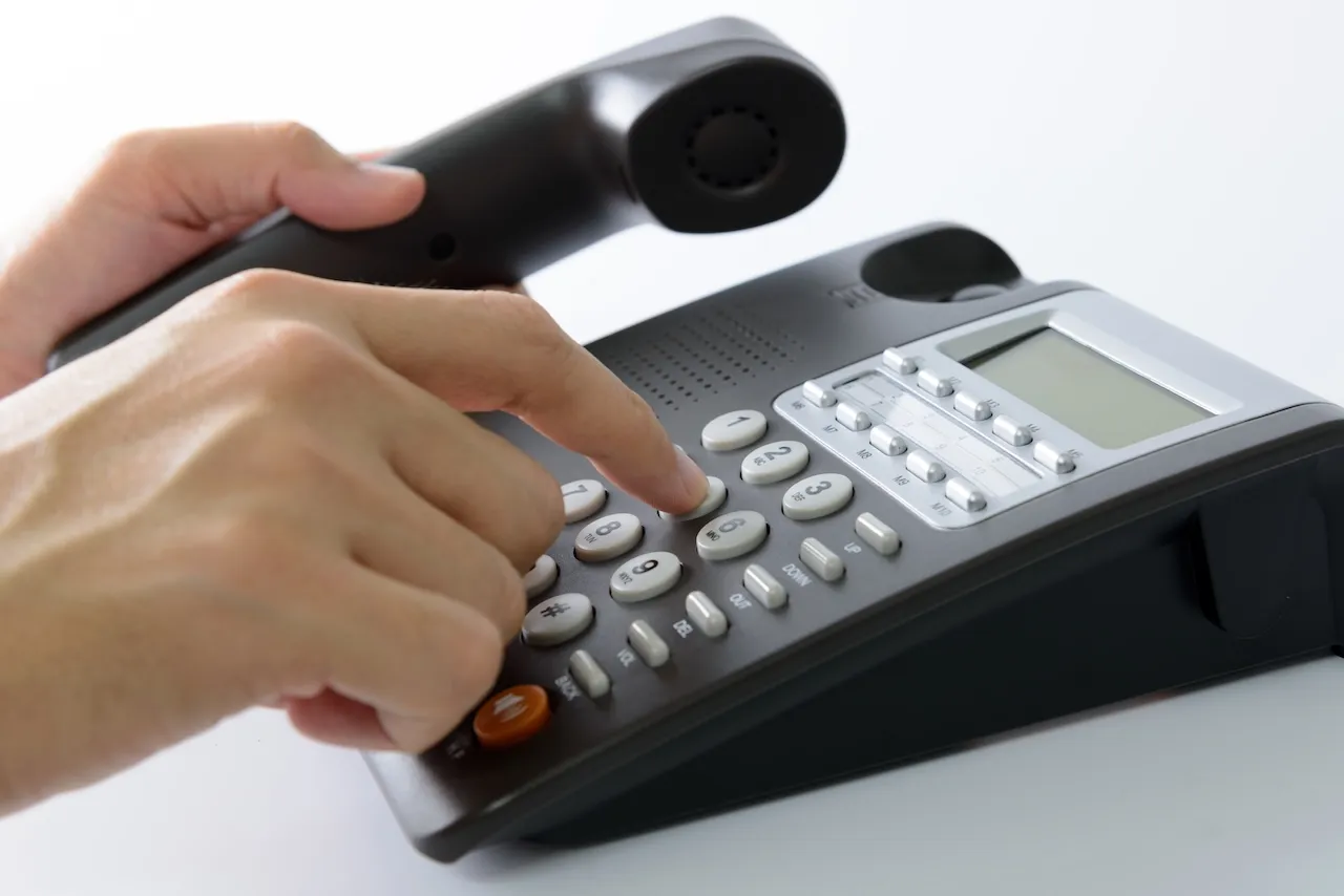 INS（ISDN）回線とは？サービス終了の背景や代替手段を解説