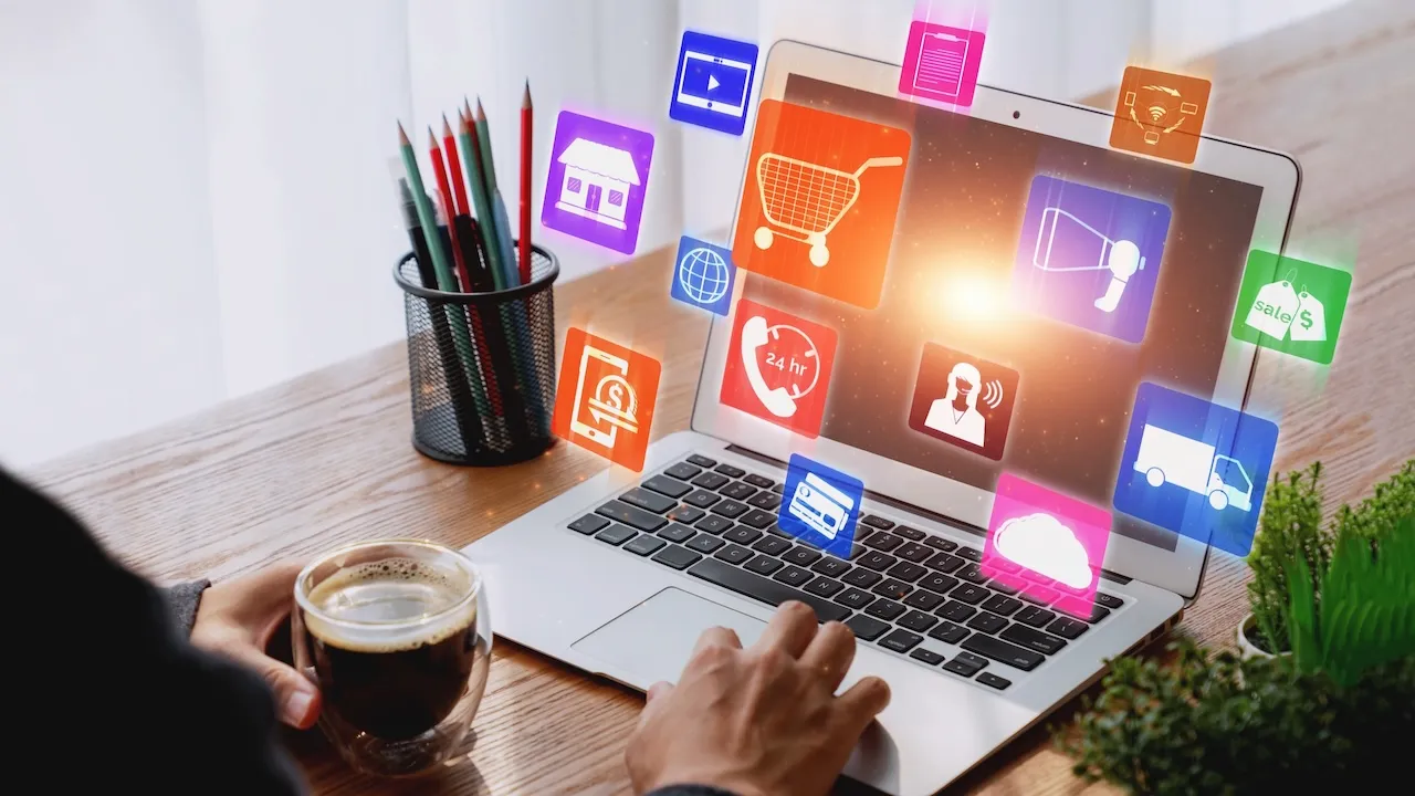 【初心者向け】オムニチャネルとは？簡単にわかる具体例やメリットを解説